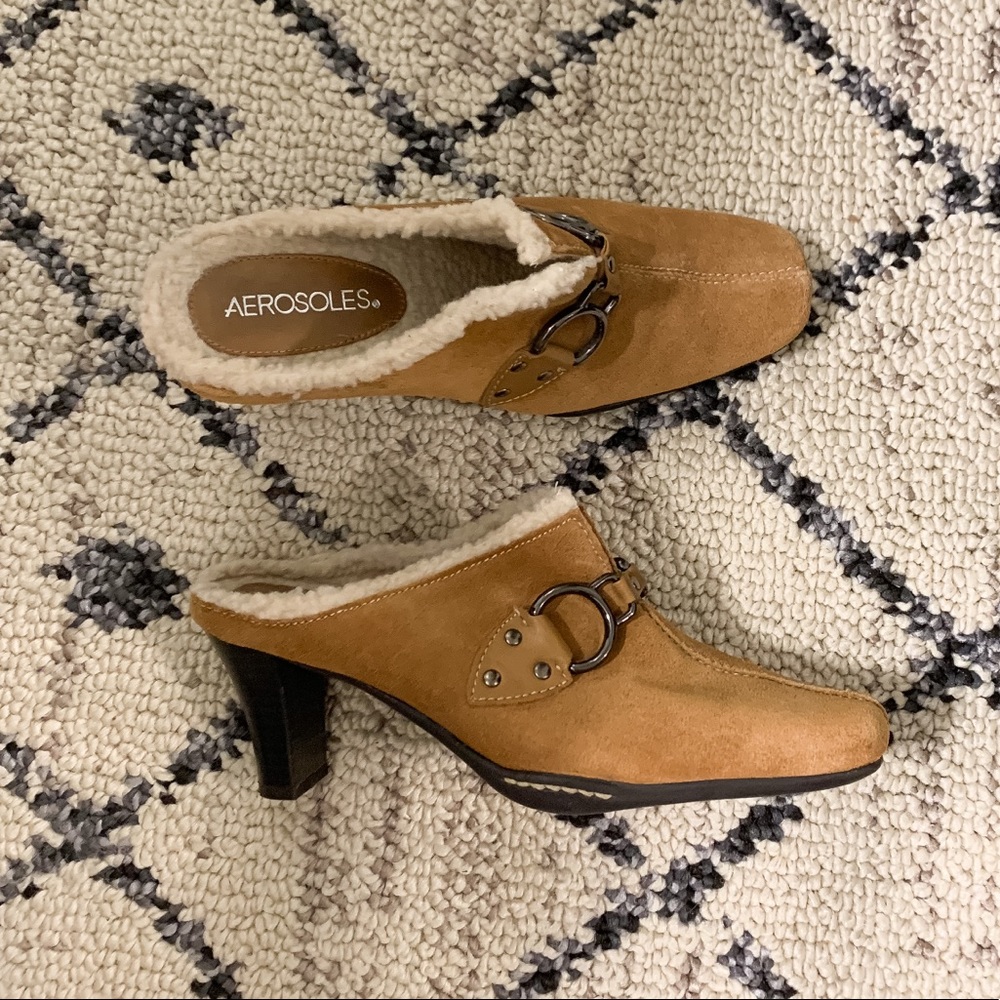 NIB cozy Sherpa mules